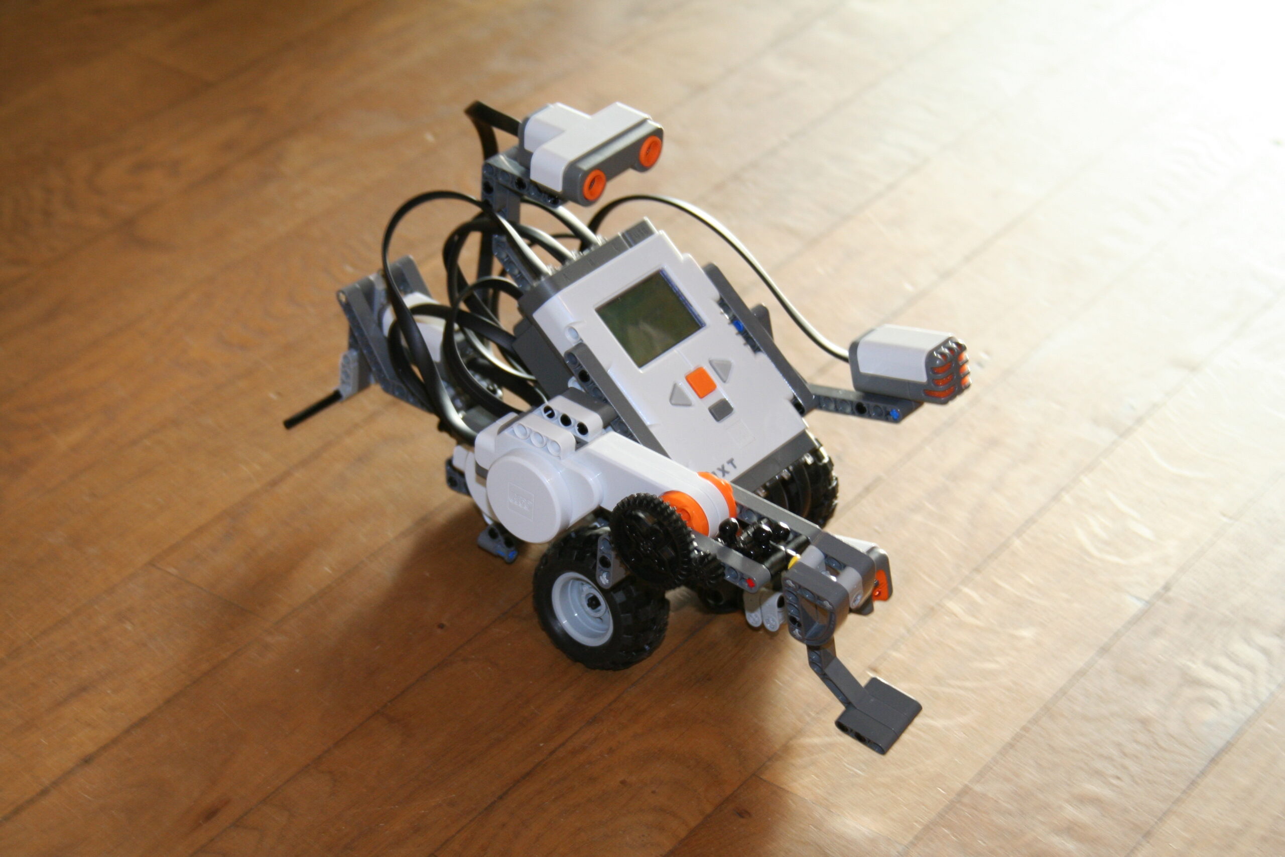 Lego Mindstorms NXT - Wikipedia