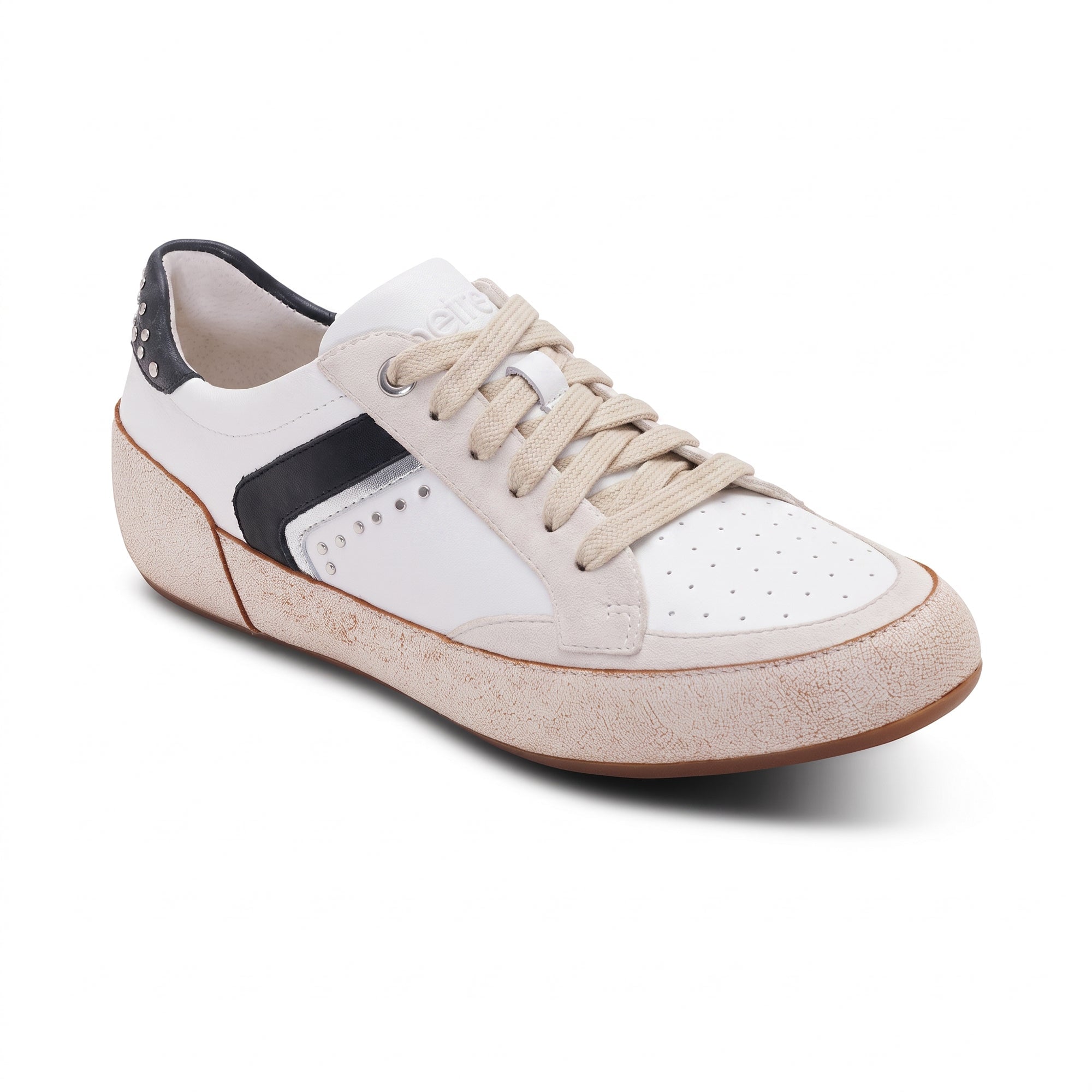 Aetrex Tess arch support sneaker in white