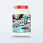 Ghost 100% Whey proteinpulver i produktförpackning